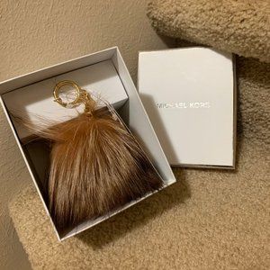 Michael Kors MK MD Fur Pom Charm Natural
